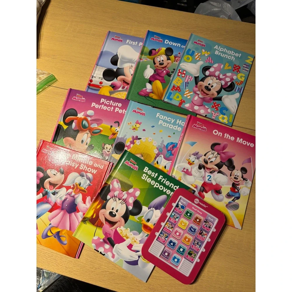 Disney Junior Minnie Mouse Me Reader Electronic Reader and 8-Book Library Set